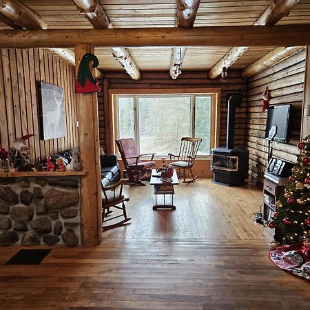Cozy Log Cottage La Minerve ภายนอก รูปภาพ