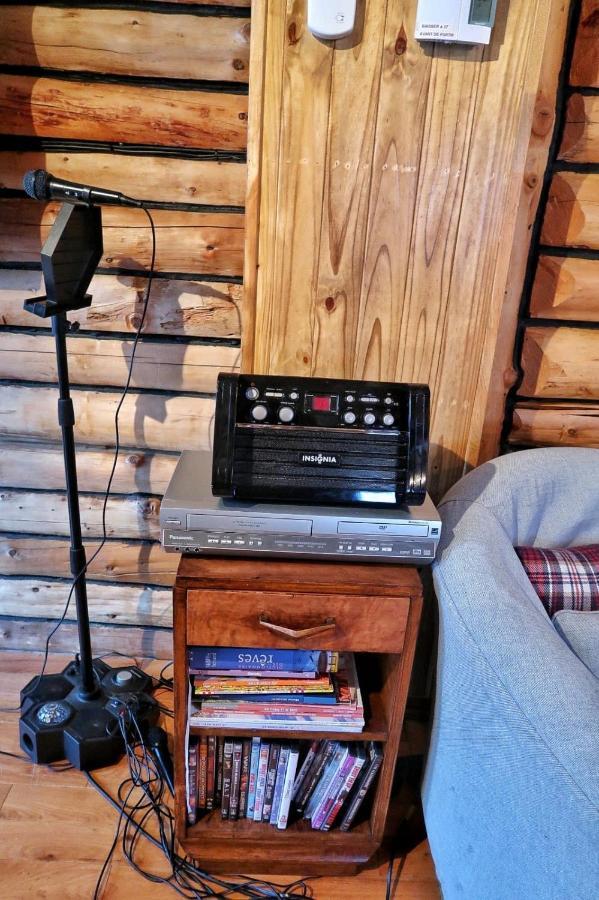 Cozy Log Cottage La Minerve ภายนอก รูปภาพ